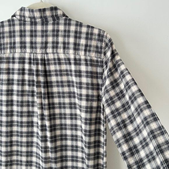 3/$20🌻J Crew 100% Cotton Gray Plaid Flannel Tunic Top - Picture 12 of 16